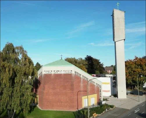 Apostelkirche in Hamm mit Glockenturm